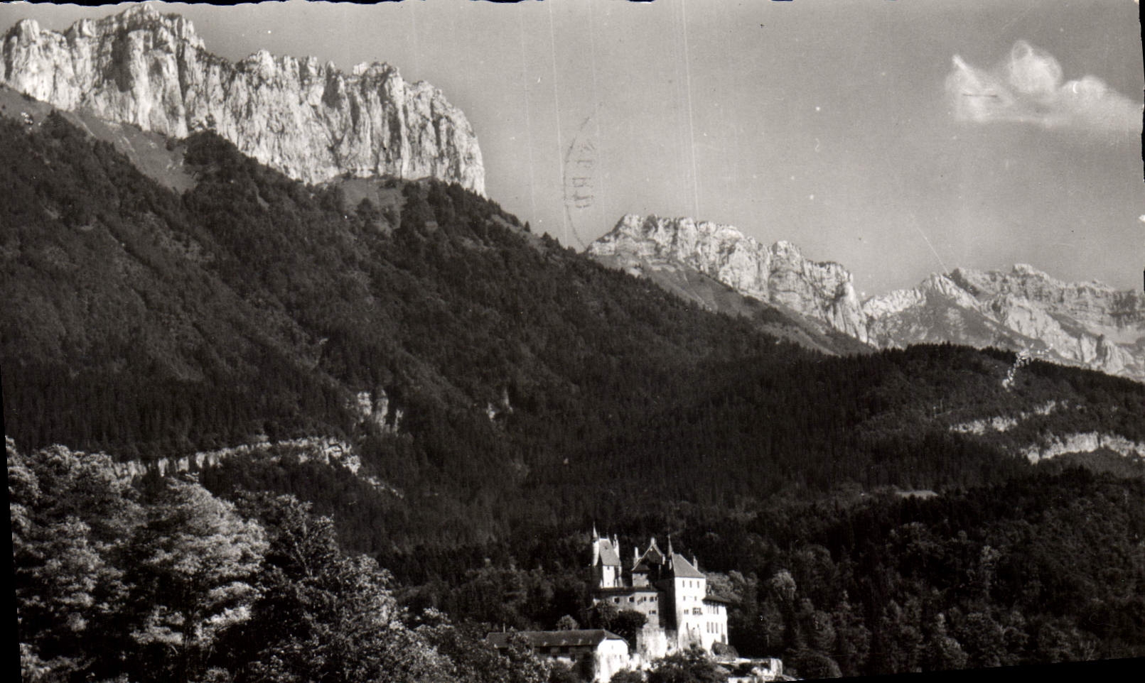 Le Château - Les Dents de Lantfon — MENTHON-SAINT-BERNARD — ÉDITION MENTHON-SAINT-BERNARD