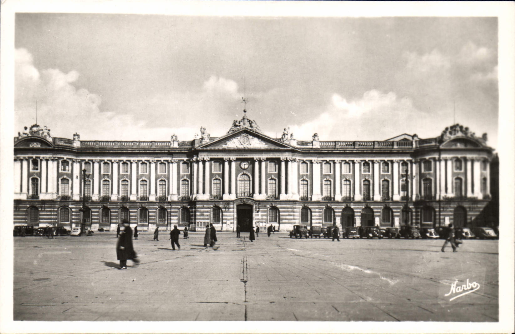 Toulouse (Haute-Garonne) — Place et Façade du Capitole — Éditions Narbo
