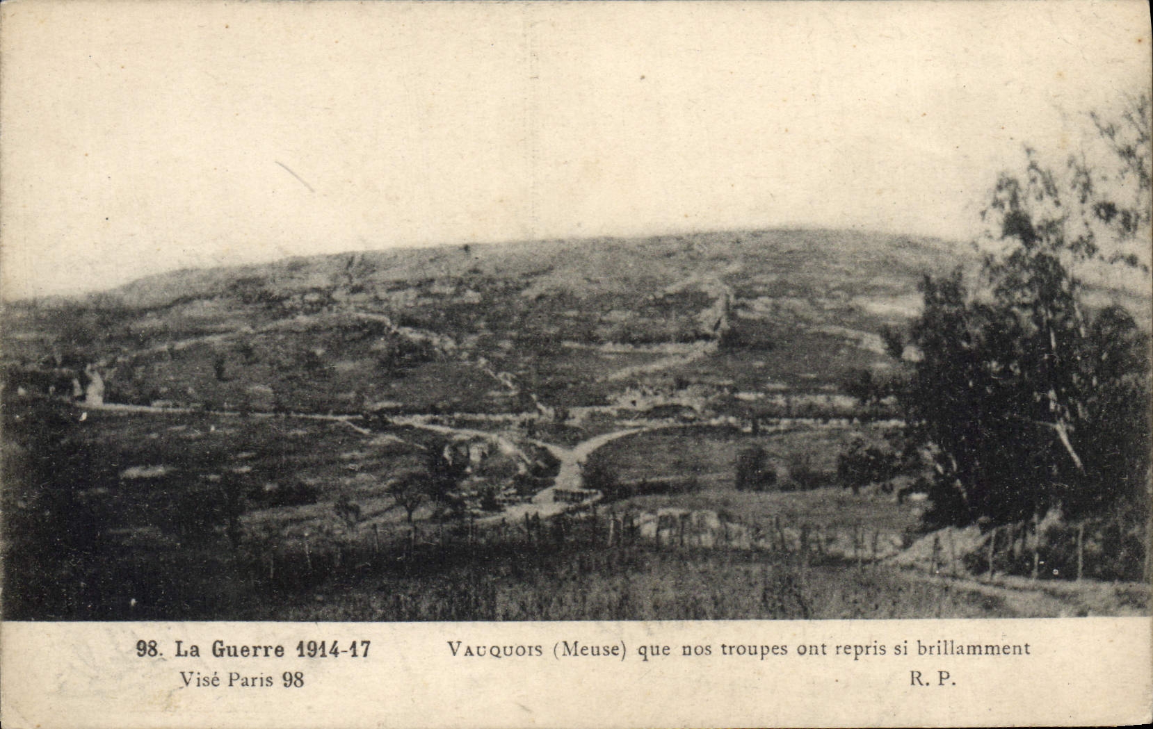 Vauquois (Meuse) — prise par les troupes françaises — R.P. — série 98, éditée par Visé Paris