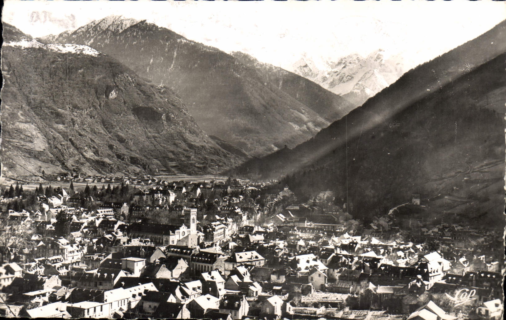 Luchon — Vue des Pyrénées — Réal-Photo