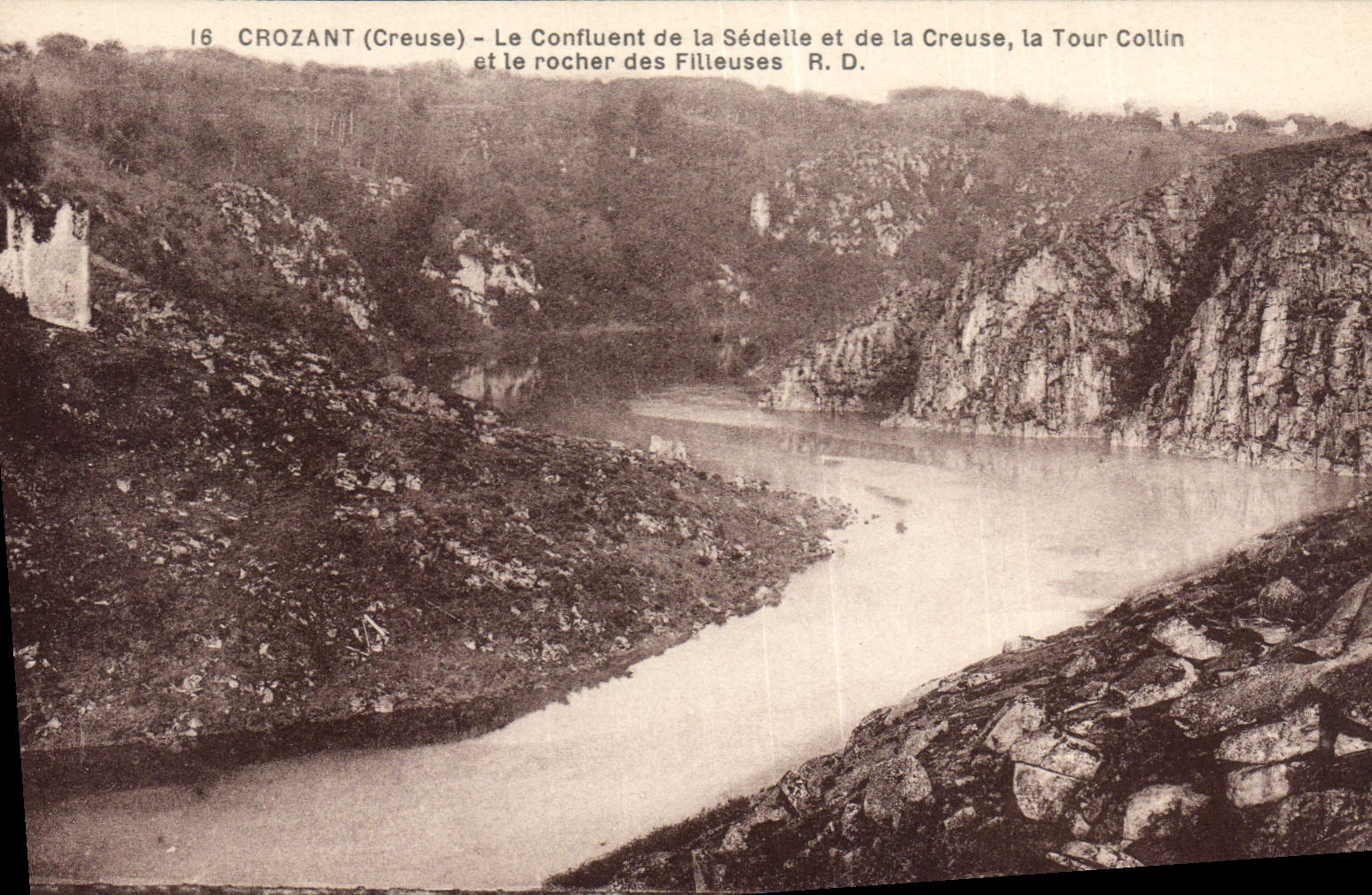 Crozant (Creuse) — Le confluent de la Sédelle et de la Creuse, la Tour Collin — R.D.