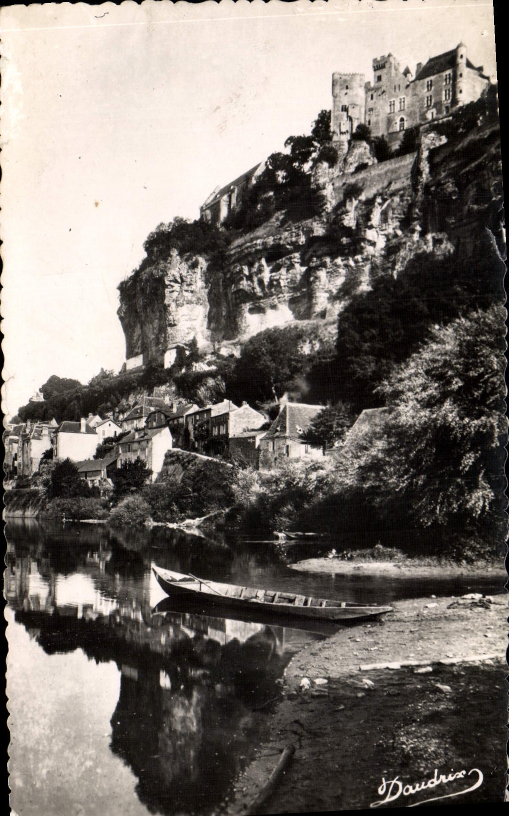 Burg Beynac — Sarladais — Photo Daudrix