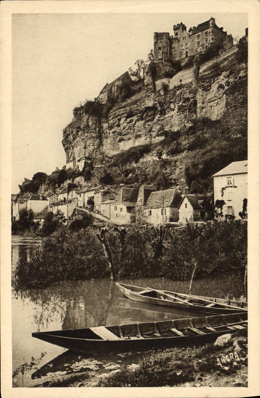 Château féodal de Beynac — Dordogne — Les Arts Graphiques, 344