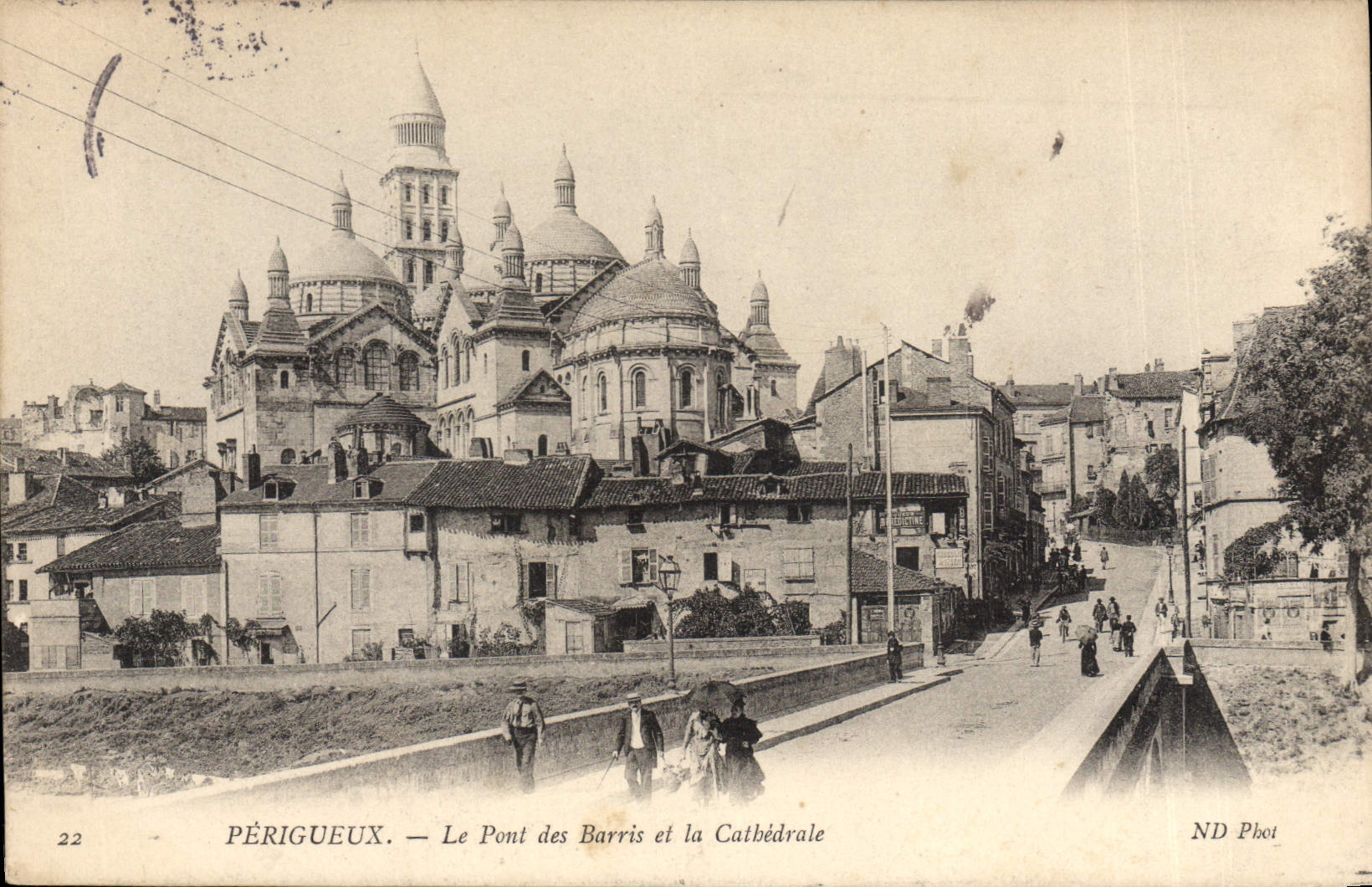 Périgueux — Le Pont des Barris et la Cathédrale — ND Phot, n°22