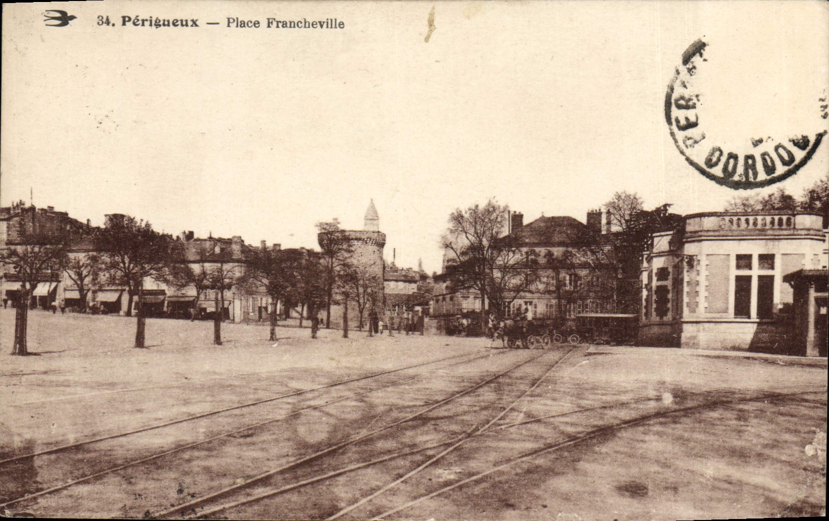 Périgueux — Place Francheville — éditeur anonyme, n° 34