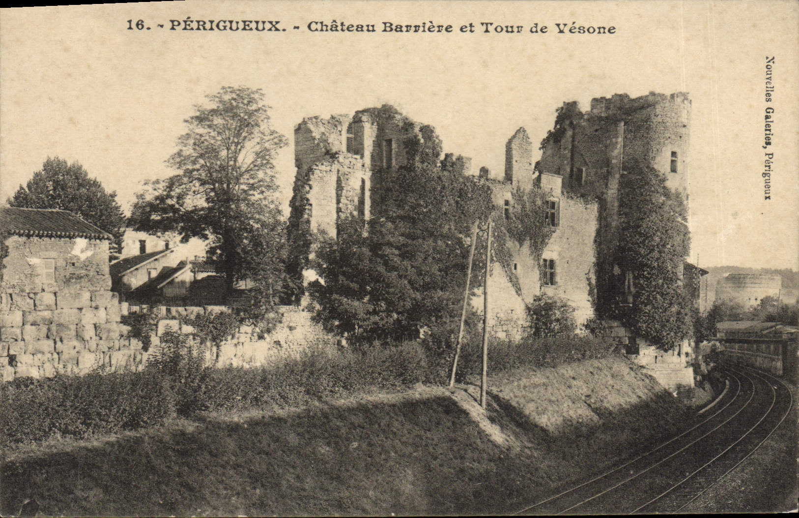 CPA Perigueux Chateau Barriere et Tour de Vesone 