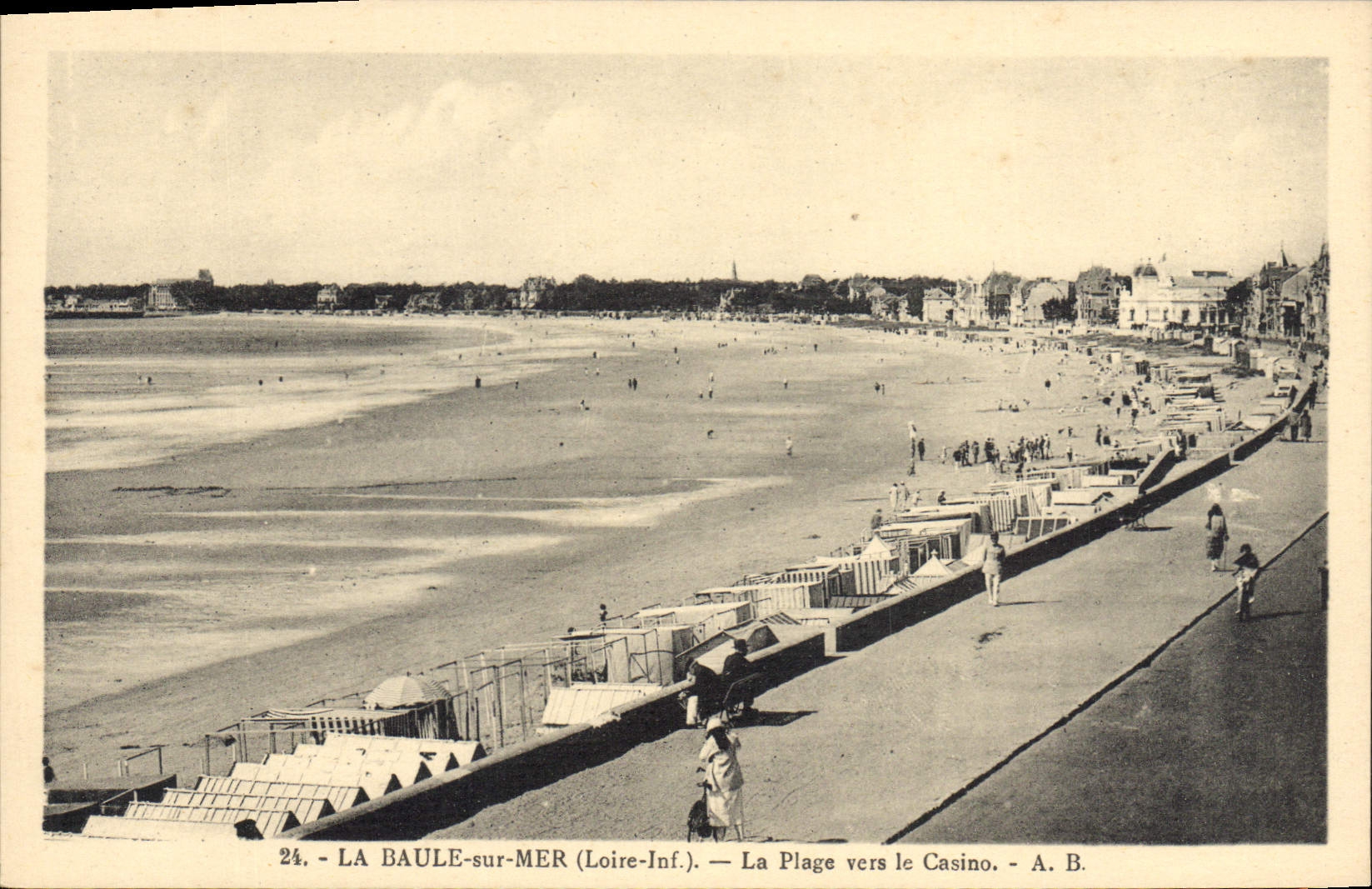 CPA La Baule sur Mer Loire Inf La Plage vers le Casino 