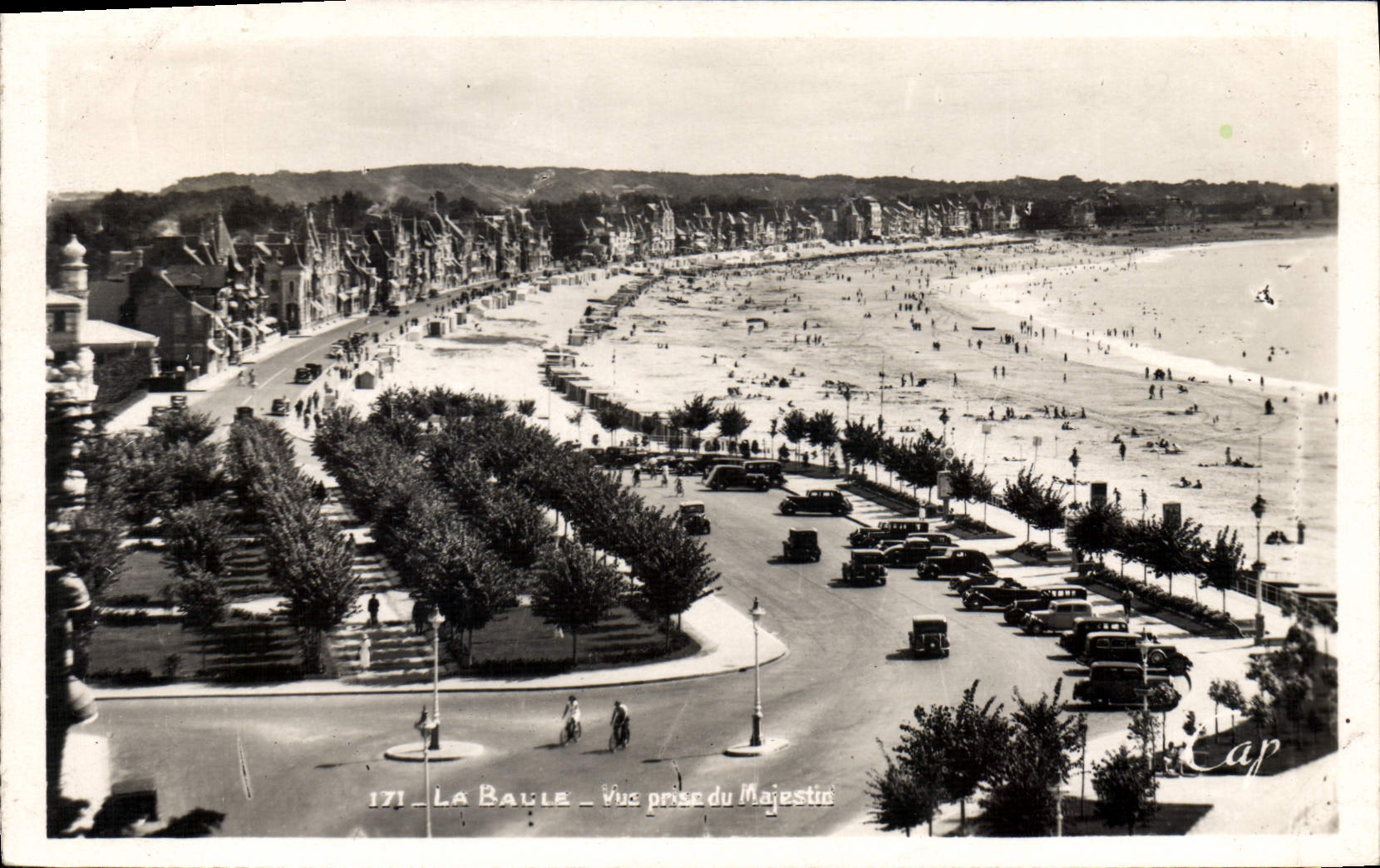 CPM La Baule Vue prise du Majestic 