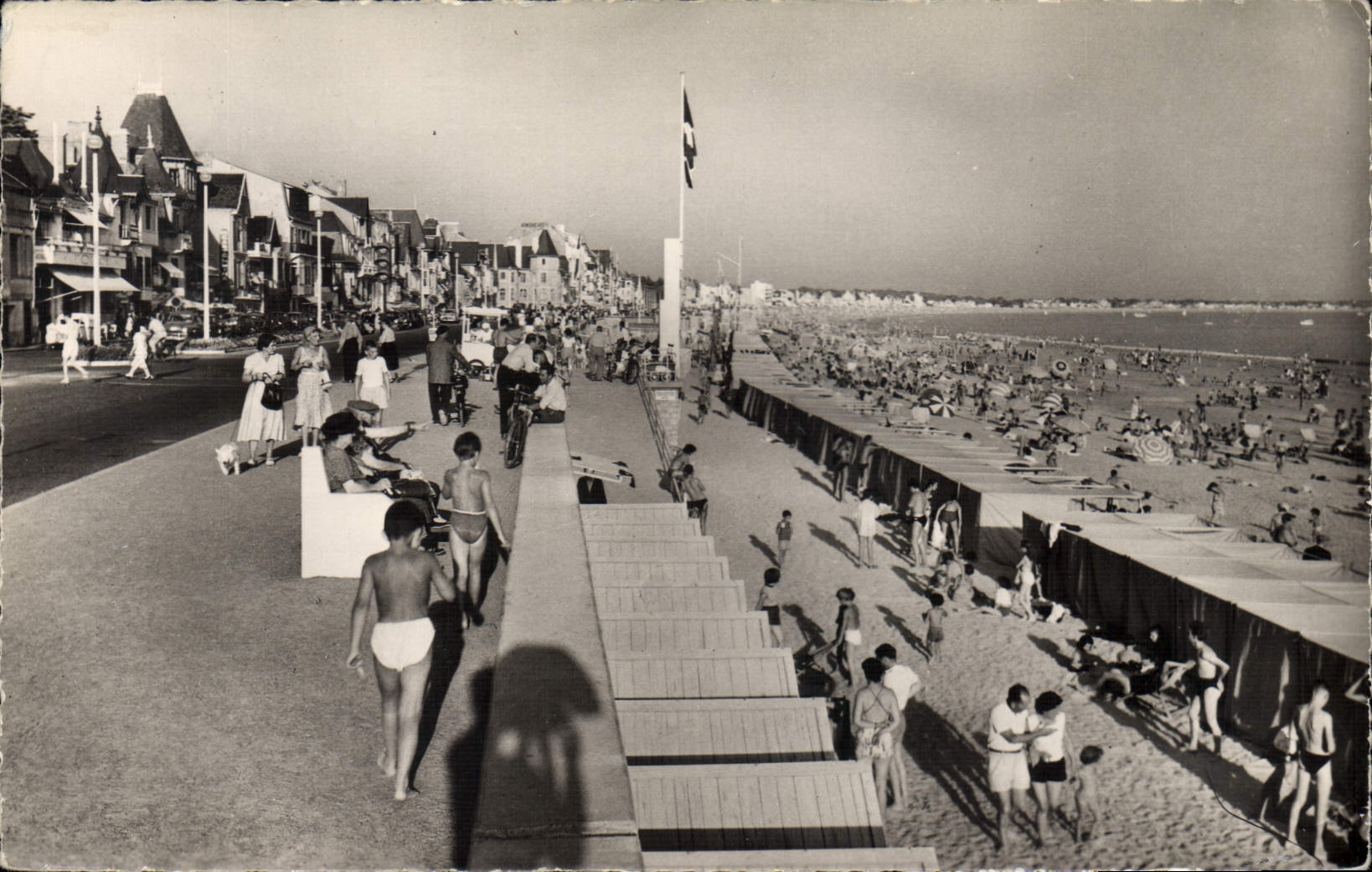 CPM La Baule Vue generale de la Plague 
