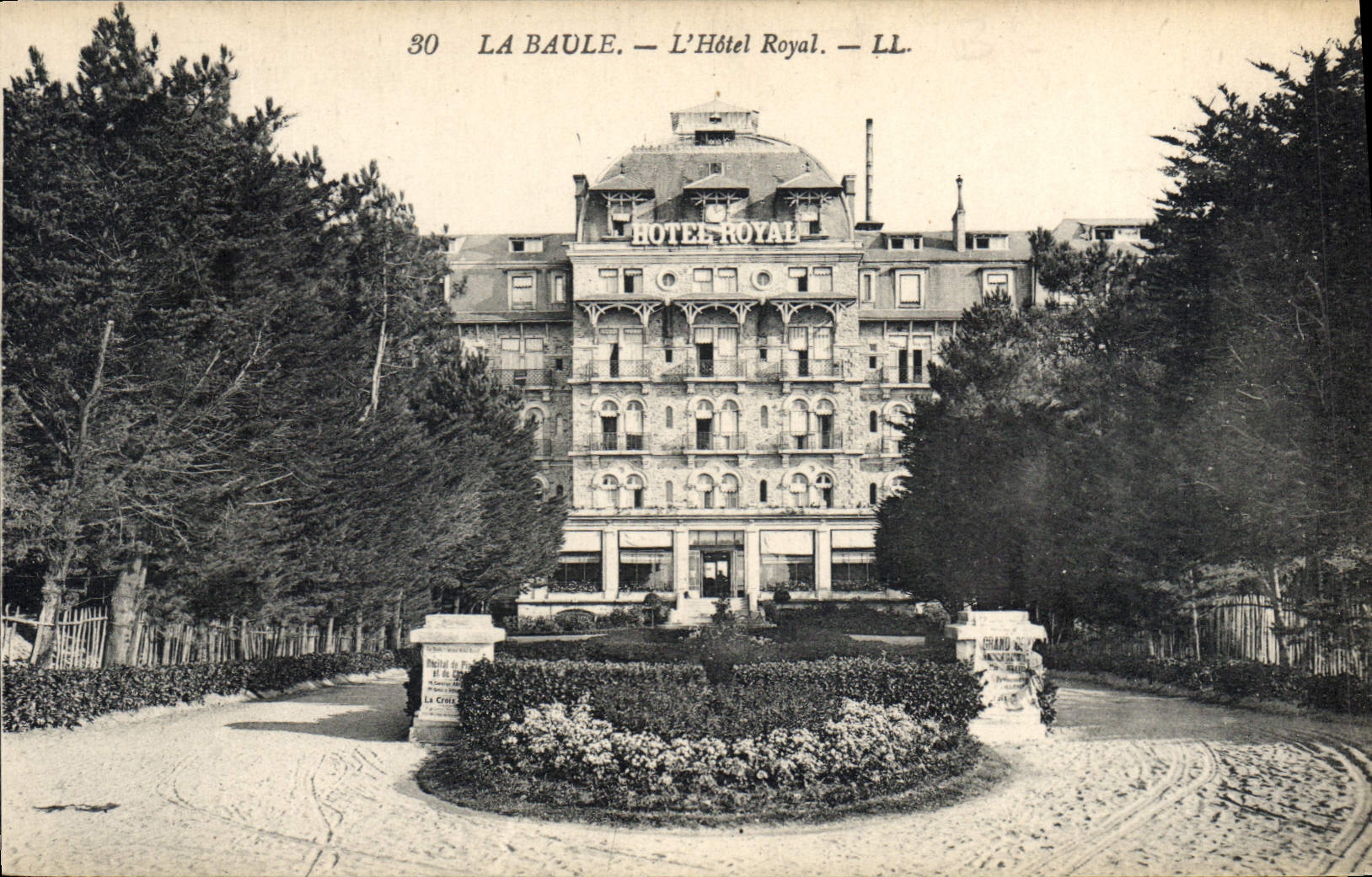 CPA La Baule L'Hotel Royal 