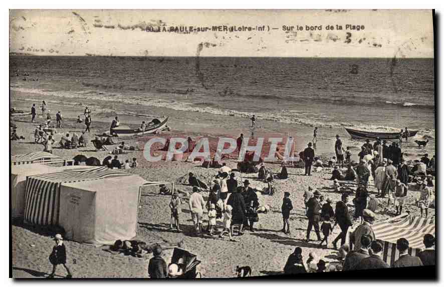 CPA La Baule sur Mer Loire Inf Sur le bord de la Plage 