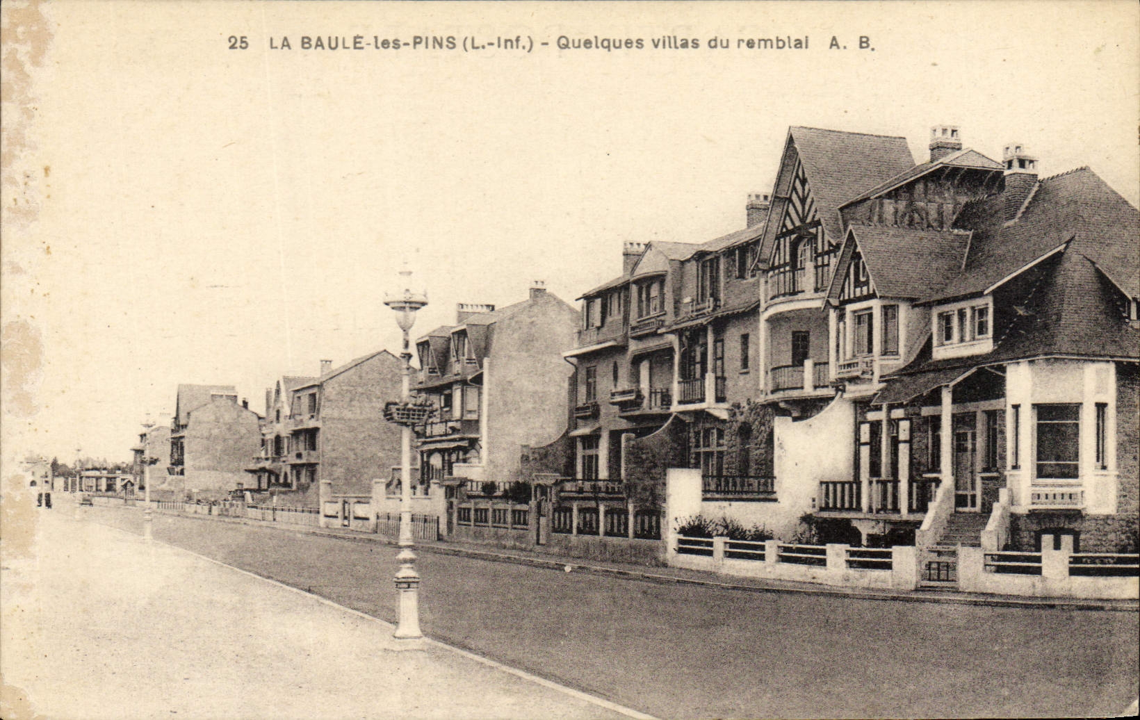 CPA La Baule les Pins Quelques villas du remblal 