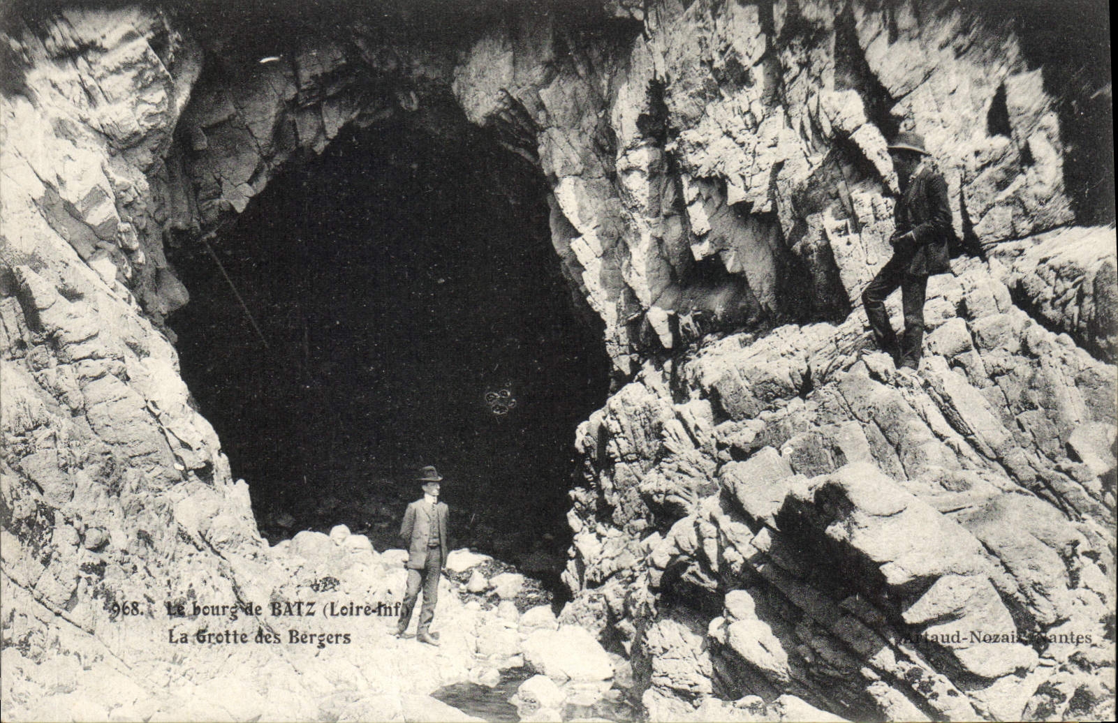 CPA Le Bourg de Batz Loire La Grotte des Bergers 