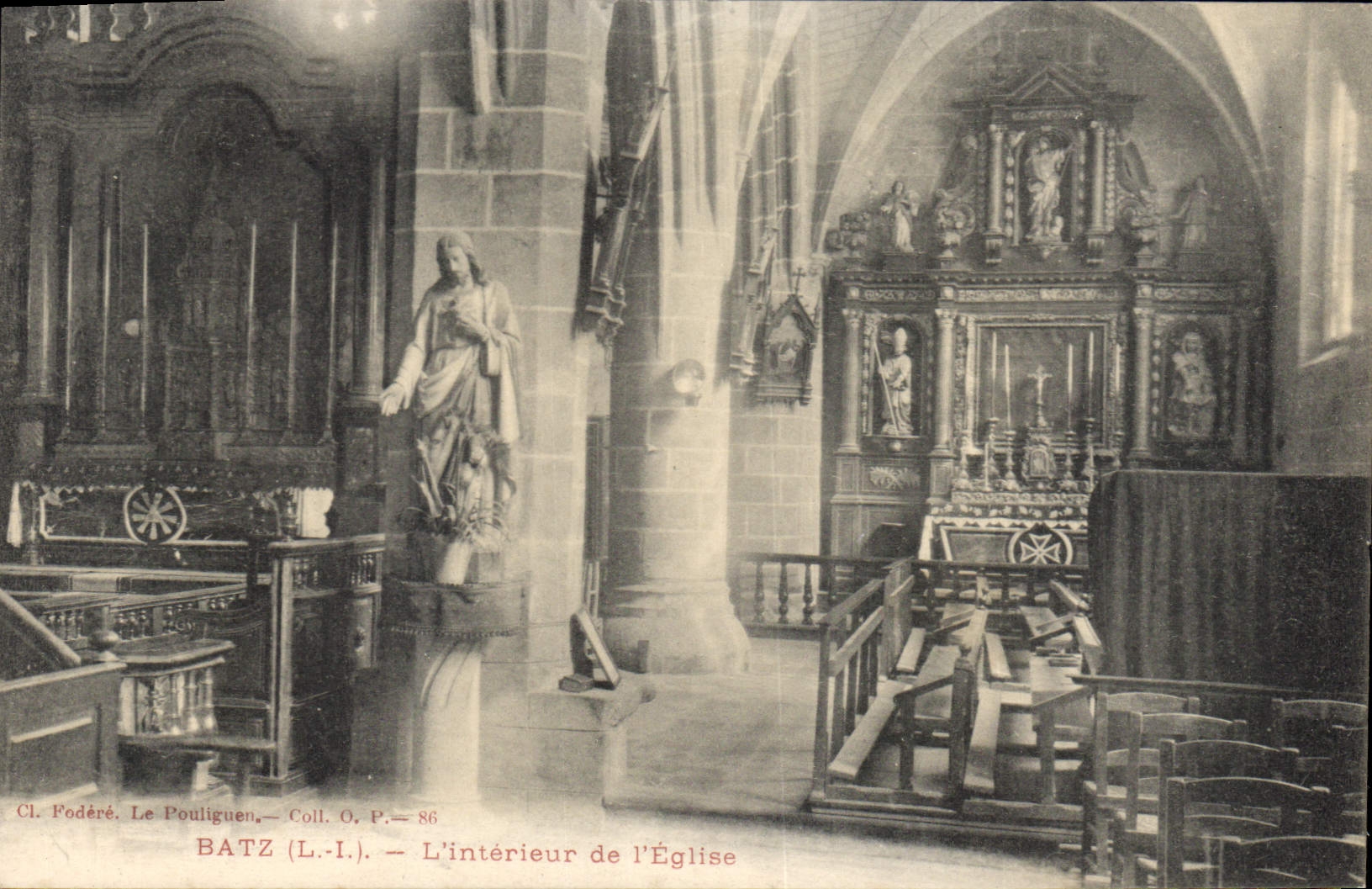 CPA Batz L'interieur de l'Eglise 