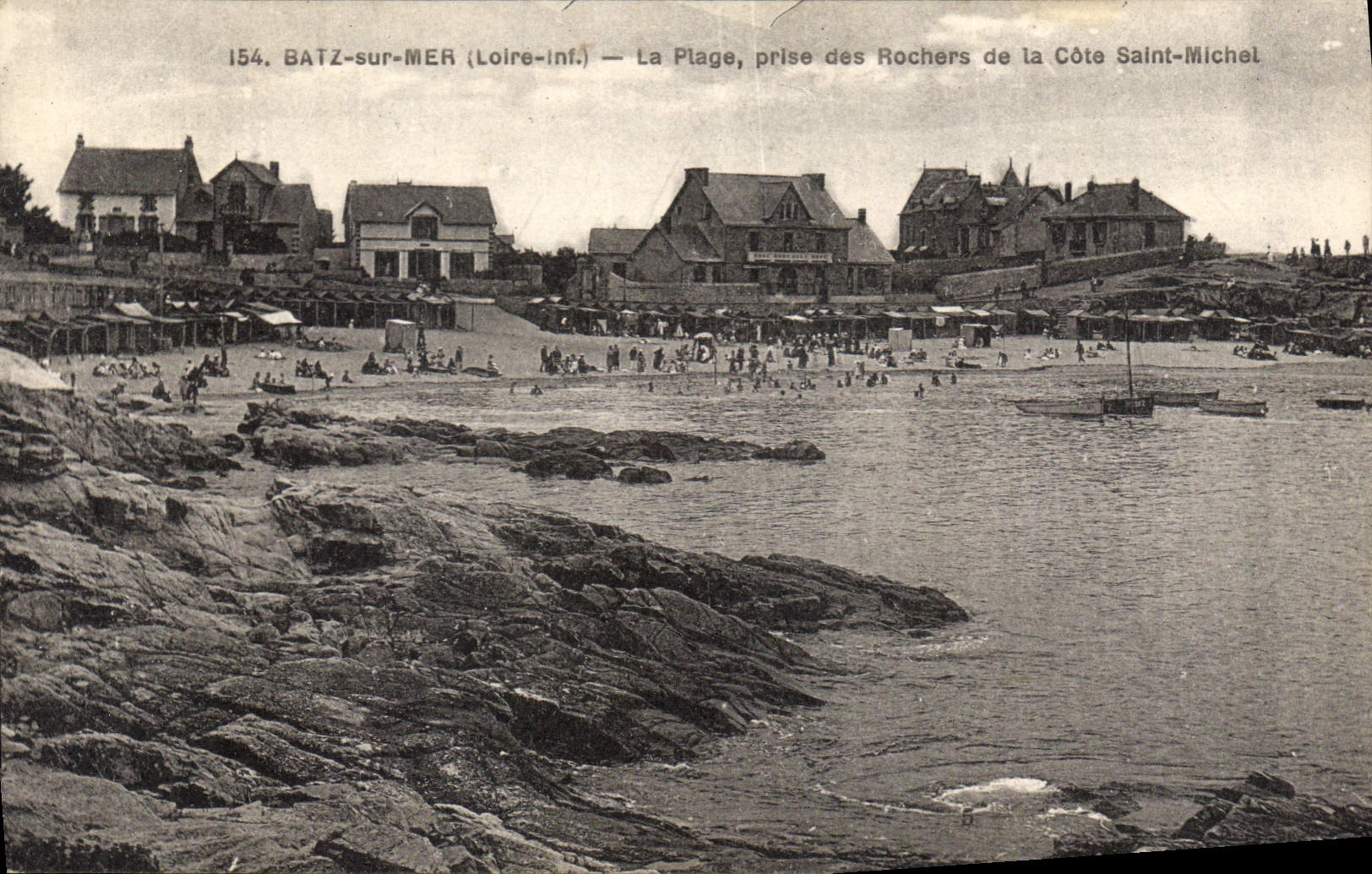 CPA Batz sur Mer La Plage prise des Rochers de la Cote Saint Michel 