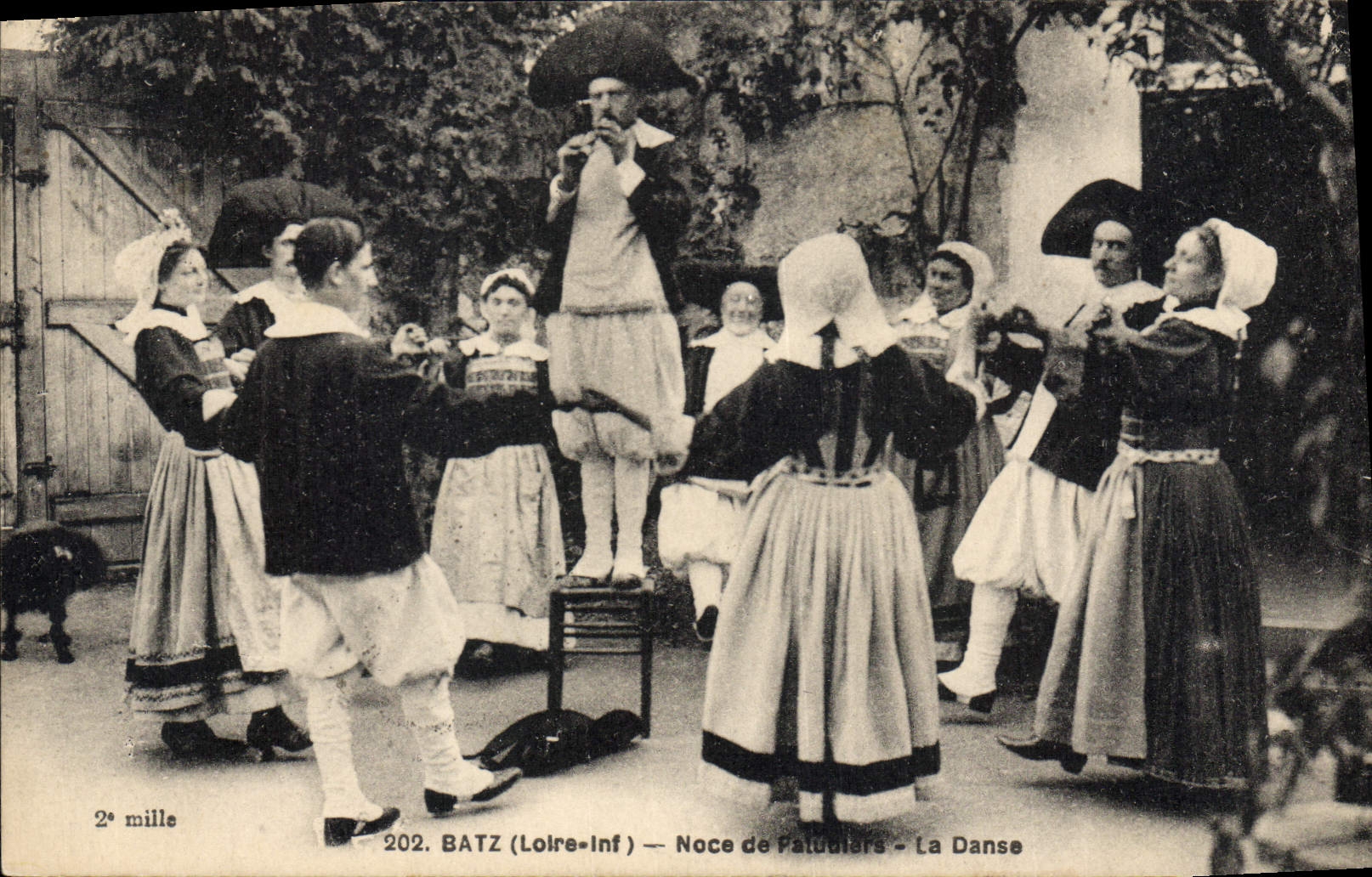 CPA Batz La Danse Folklore 