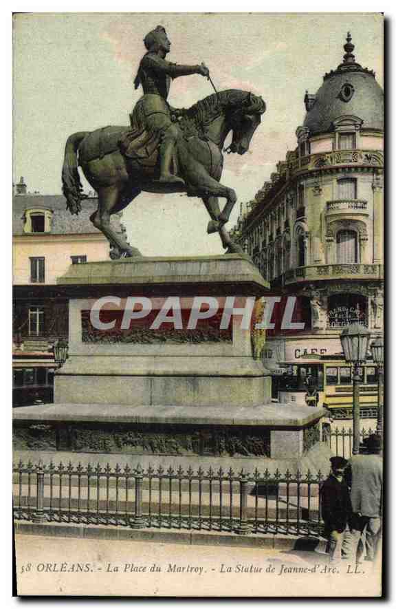 CPA Orleans Place du Martroi La Statue de Jeanne d'Arc 