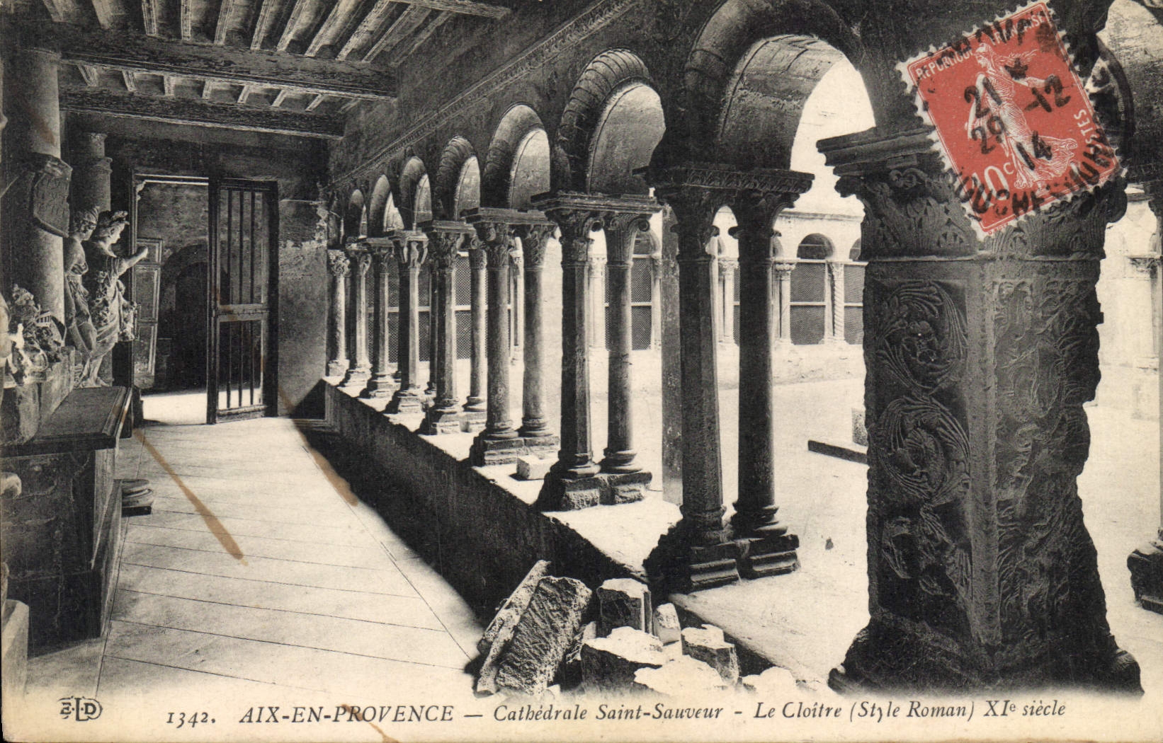 Aix-en-Provence — Cathédrale Saint-Sauveur — Le Cloître (Style Roman) XIe siècle