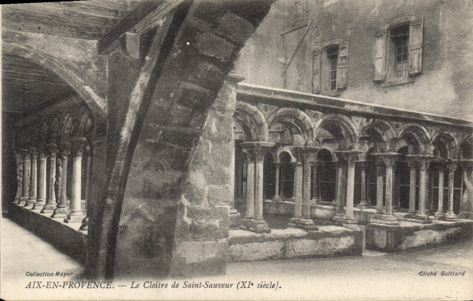 Aix-en-Provence — Le Cloître de Saint-Sauveur (XIe siècle) — Collection Mayer, Cliché Guittard