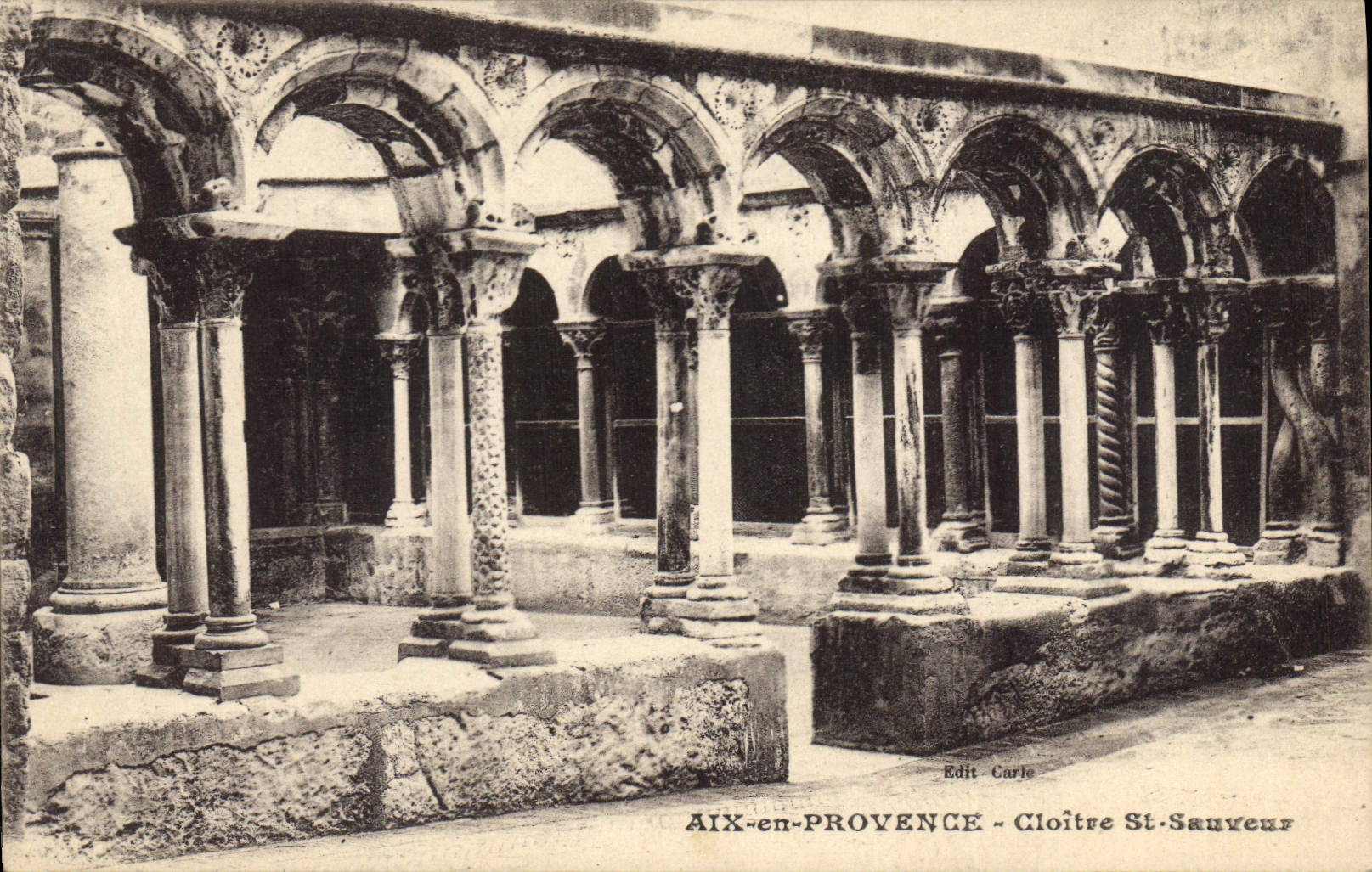 CPA Aix en Provence Cloitre de St Sauveur 