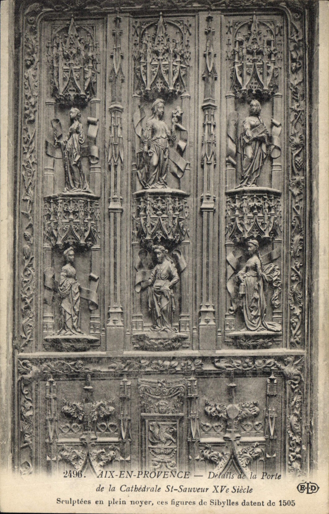 CPA Aix en Provence details de la porte de la Cathedrale St Sauveur XV siecle Sculptee en plein noye