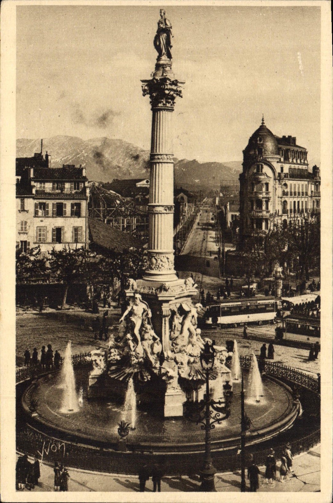 Place Castellane et la Fontaine Cantini — Marseille — Édition YVON, Paris