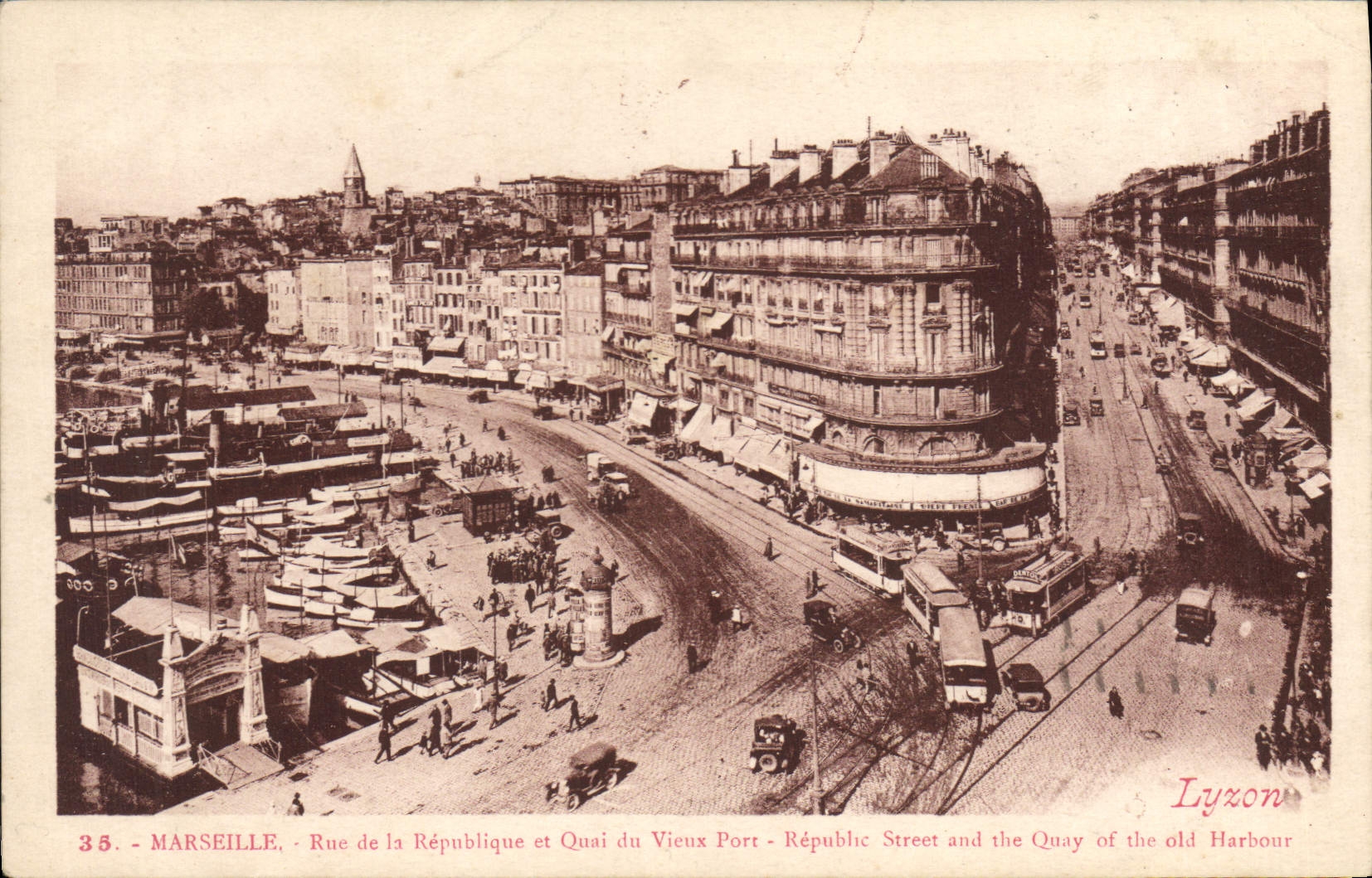 CPA Marseille rue de la Republique et quai du Vieux Port