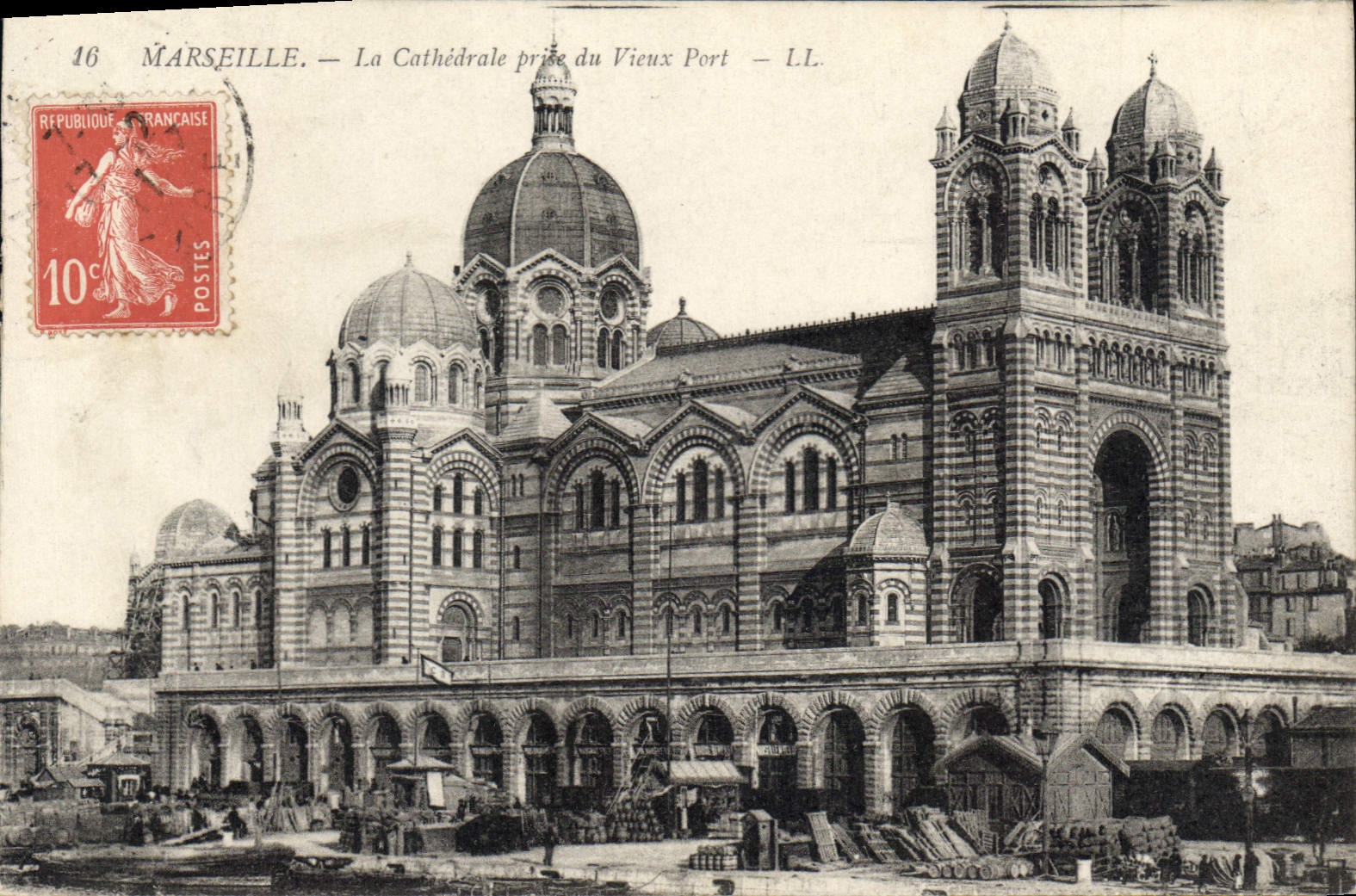 Marseille — La Cathédrale prise du Vieux Port — L.L.