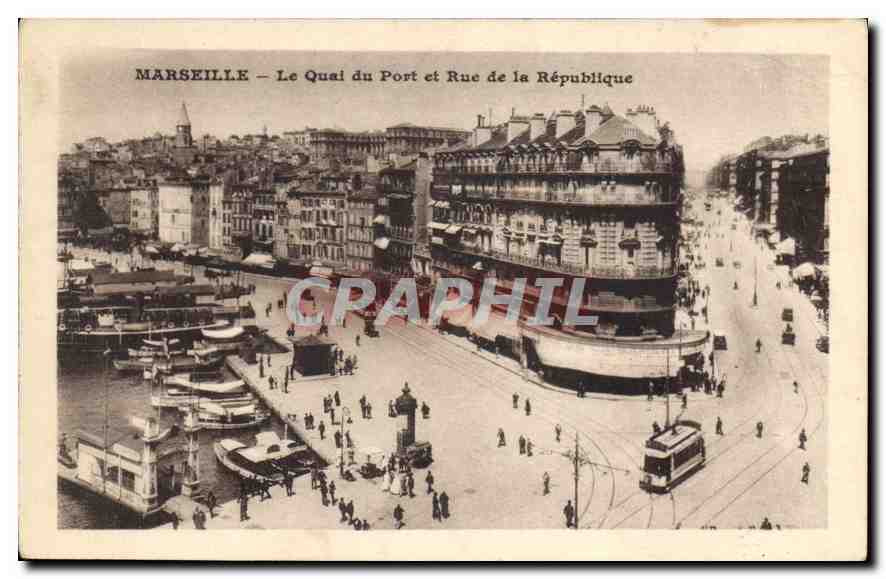 CPA Marseille Le Quai du Port et Rue de la Republique Bateaux Tramway