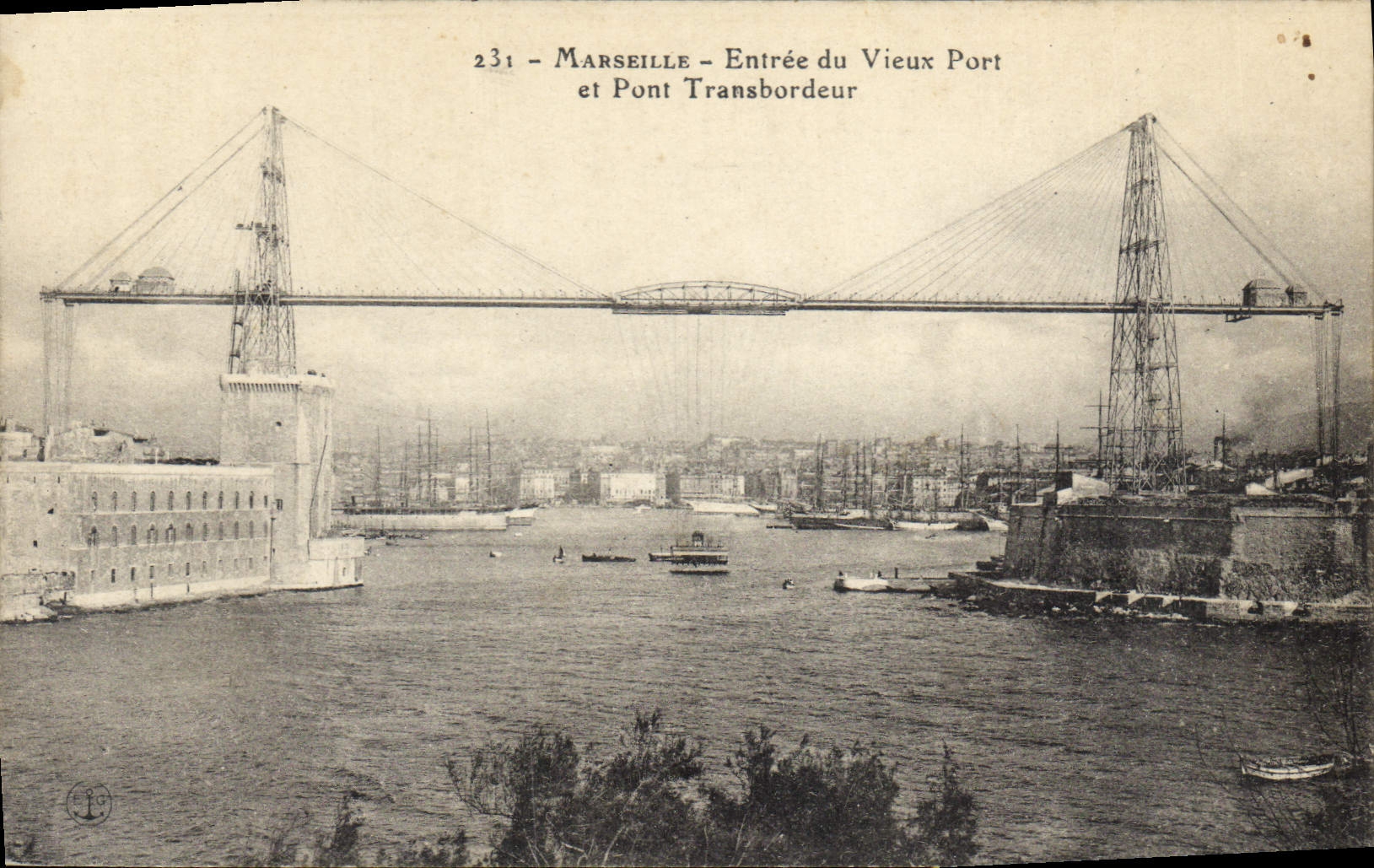 CPA Marseille Entree du Vieux Port et Pont Transbordeur 