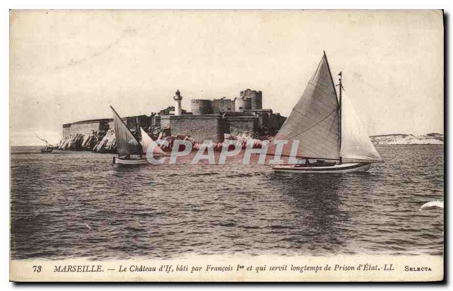 CPA Marseille Le Chateau d'If bati par Francois I et qui servit longtemps de Prison d'Etat Bateau