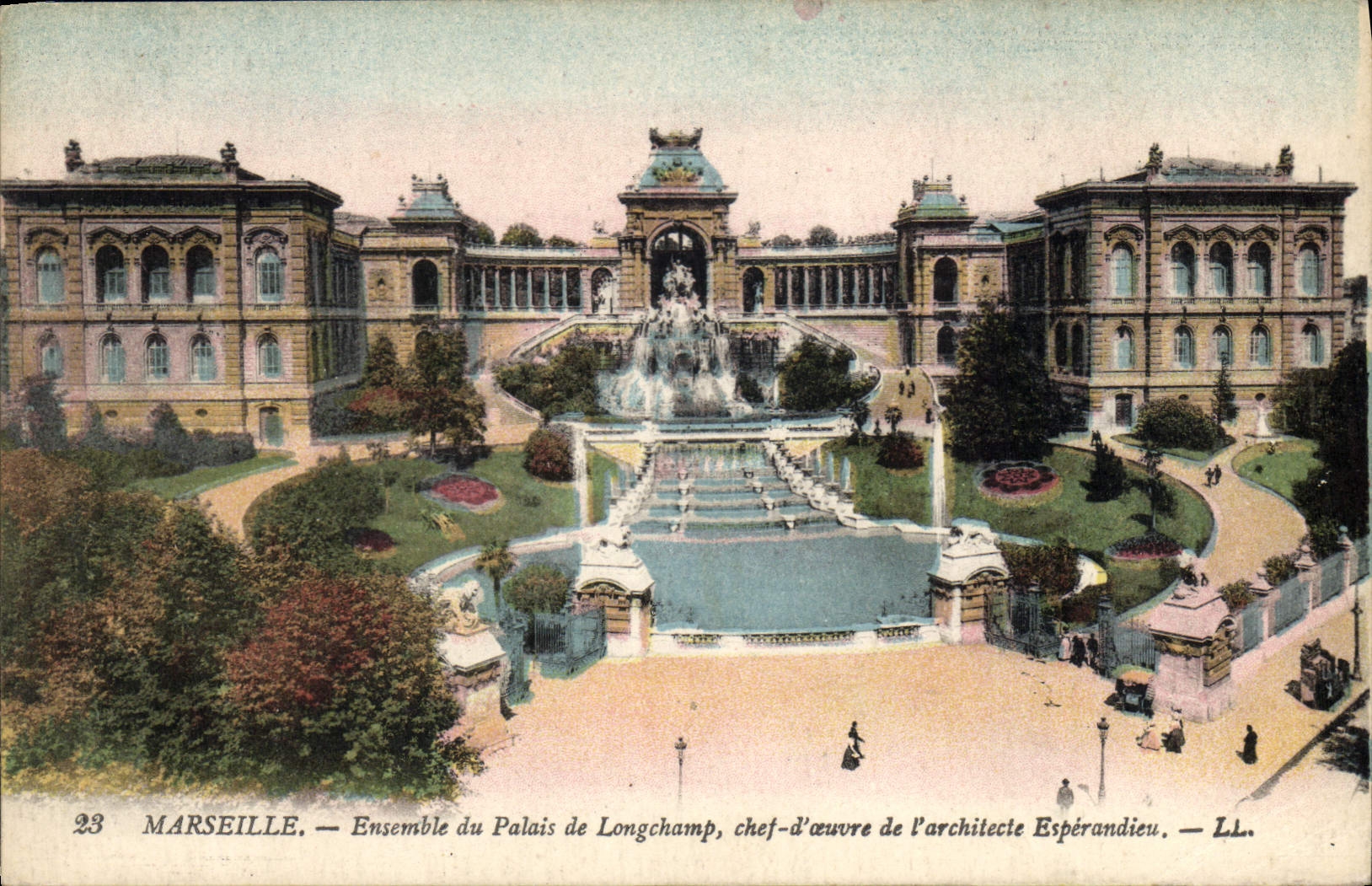 CPA Marseille Ensemble du palais de Longchamp cher d'oeuvre de l'architecte Esperandieu 