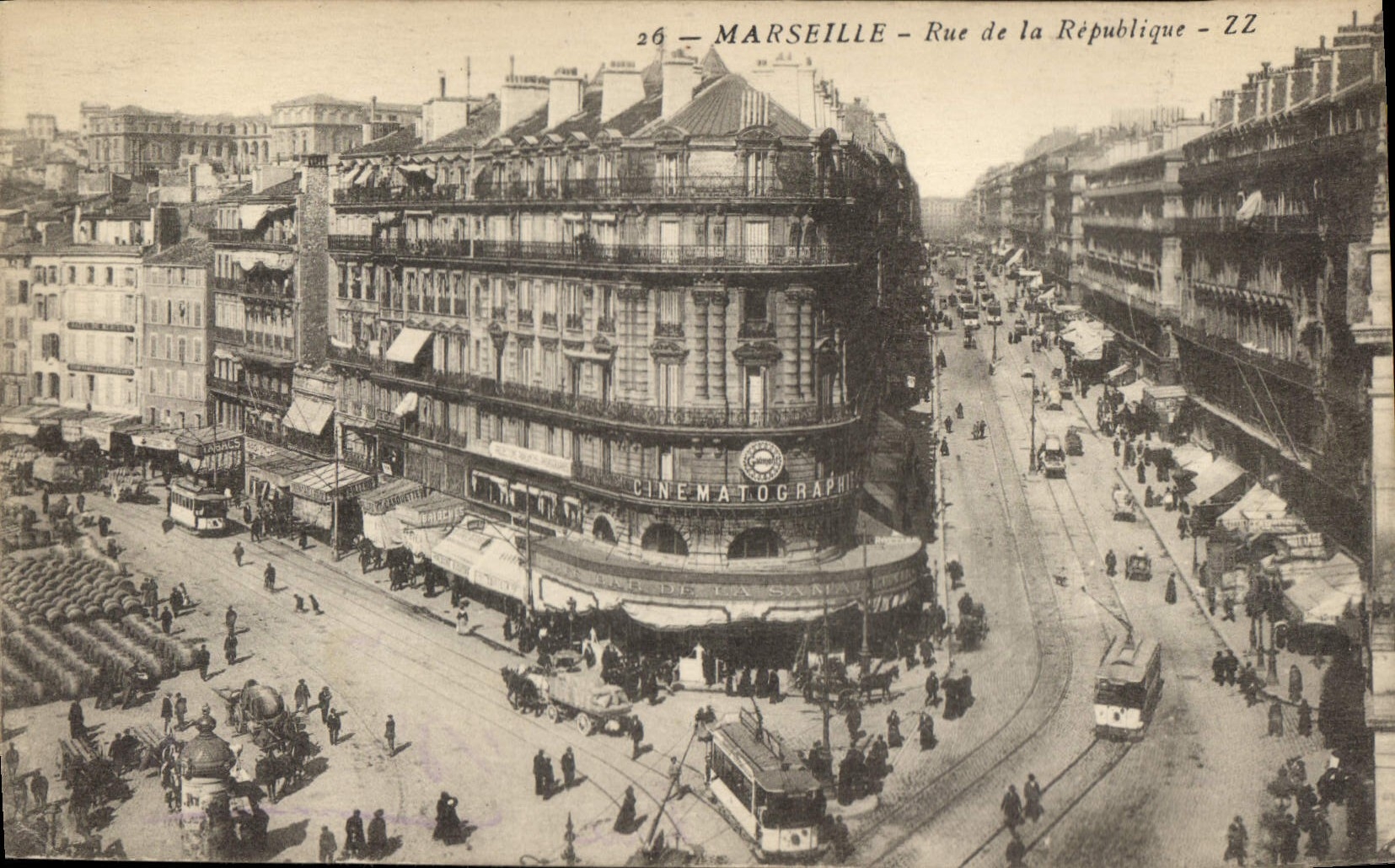 MARSEILLE — Rue de la République — Cinématographie de la Sainte