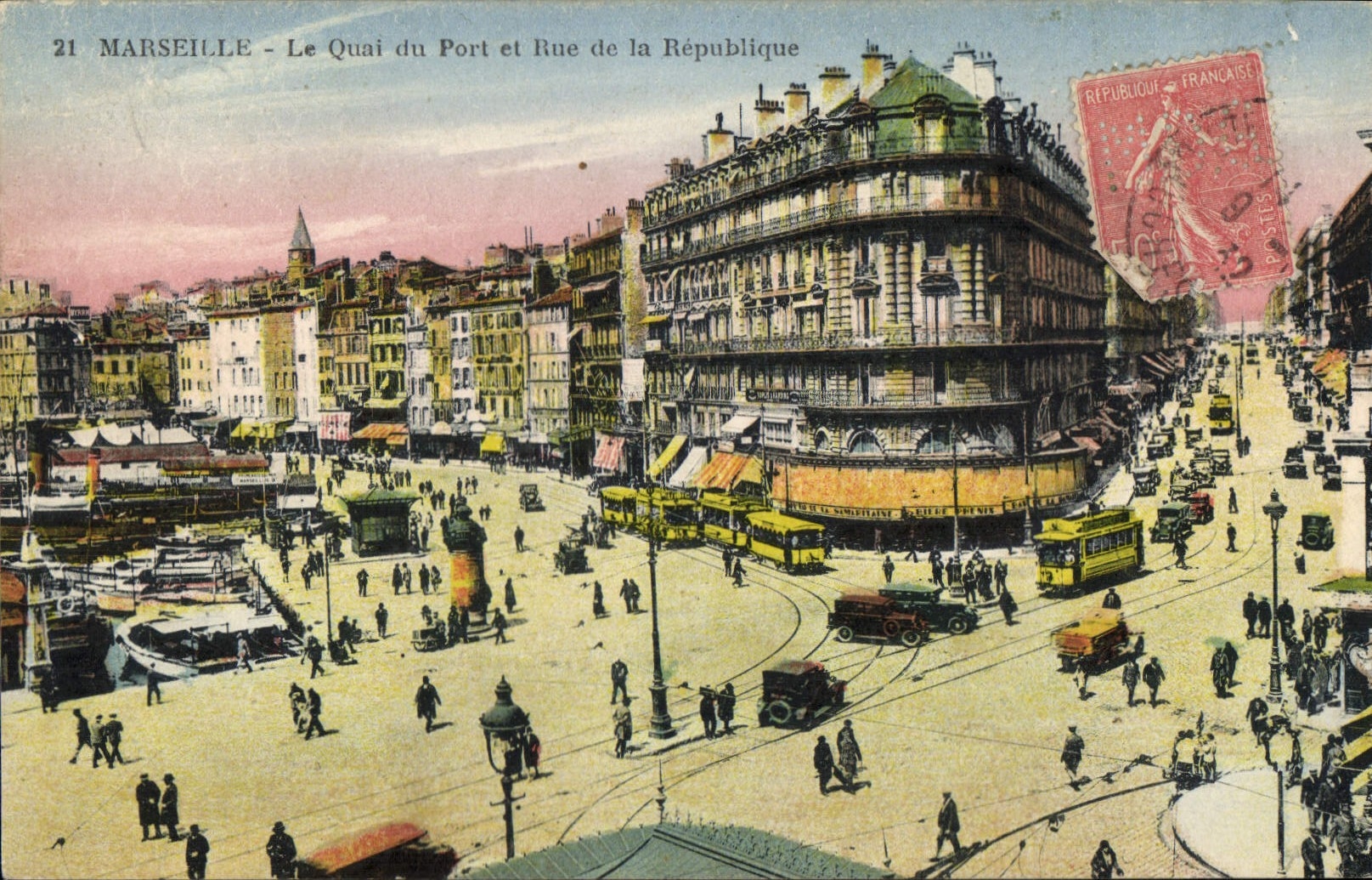 CPA Marseille le Quai du Port et la Rue de la Republique Tramway  