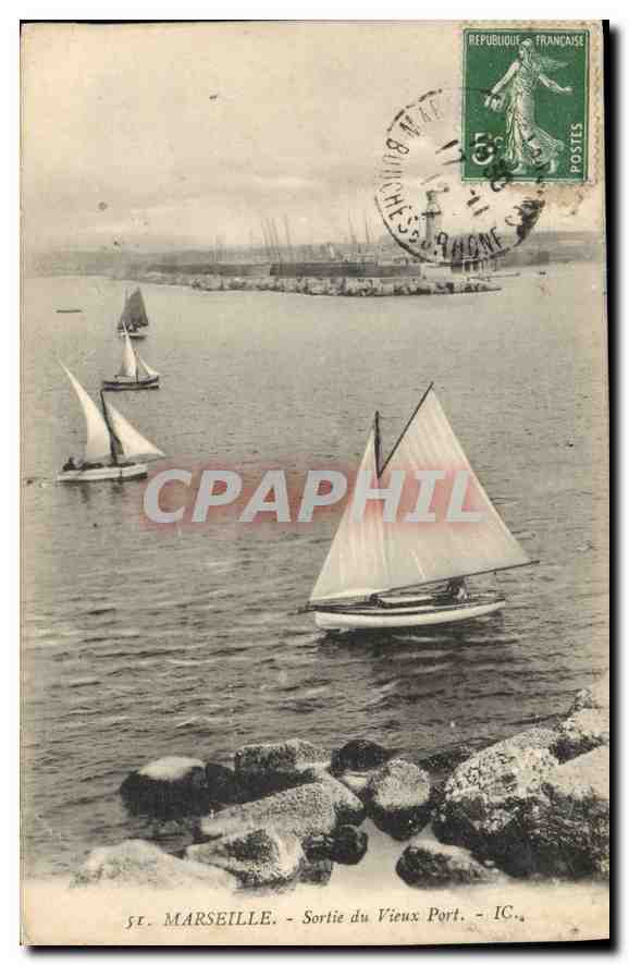 CPA Marseille sortie du Vieux Port Bateau