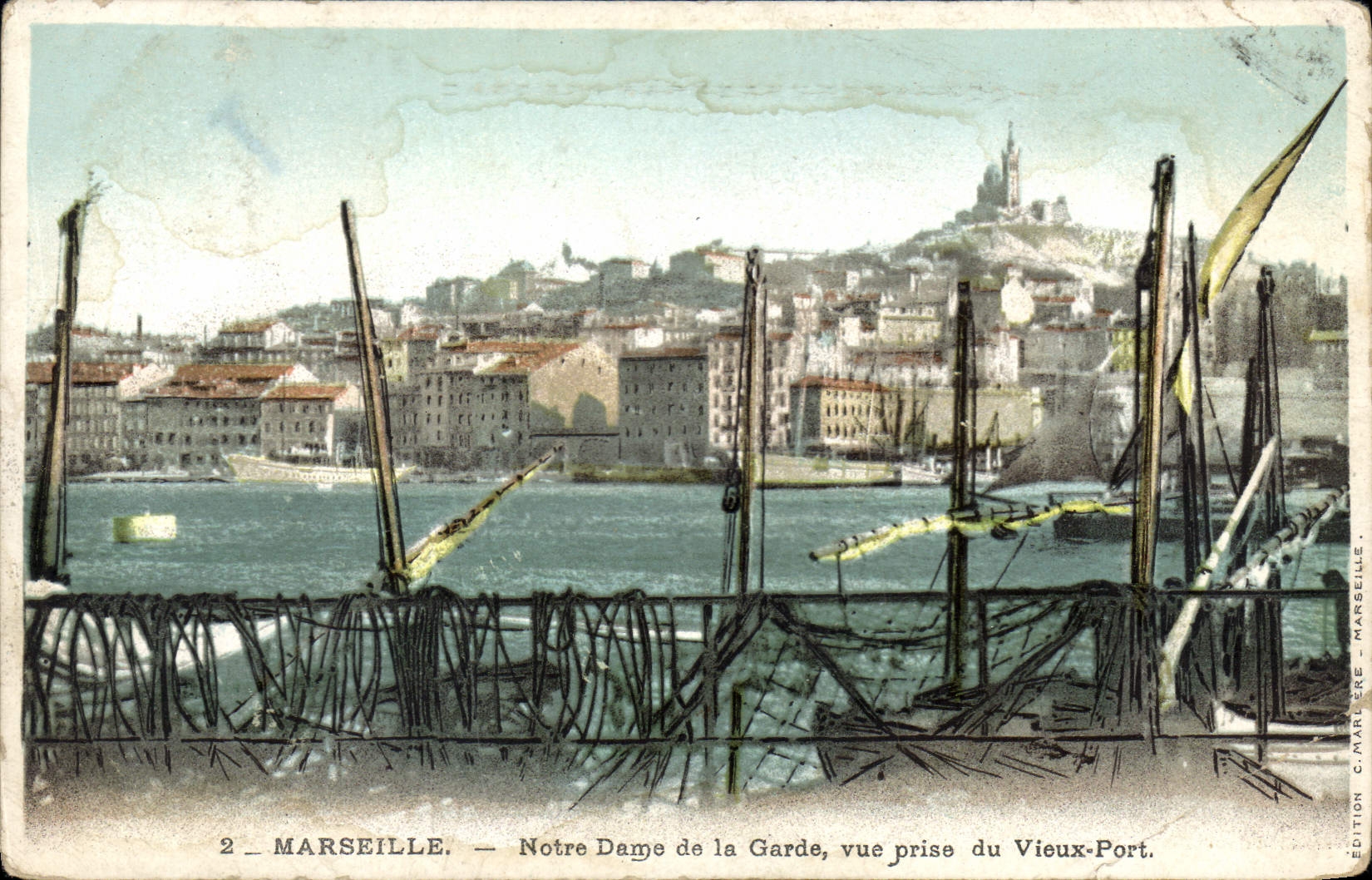 CPA Marseille Notre Dame de la garde vue prise du Vieux Port Bateaux