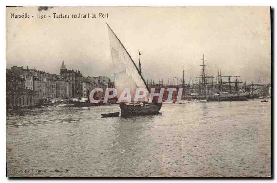 CPA Marseille tartane rentrant au Port Bateaux
