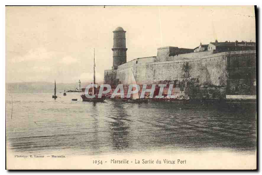 Marseille — La Sortie du Vieux Port — Phototyp. E. Lacour — n° 1054