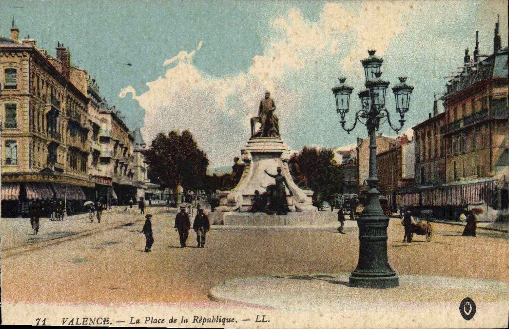 Valence — La Place de la République — LL. n°71