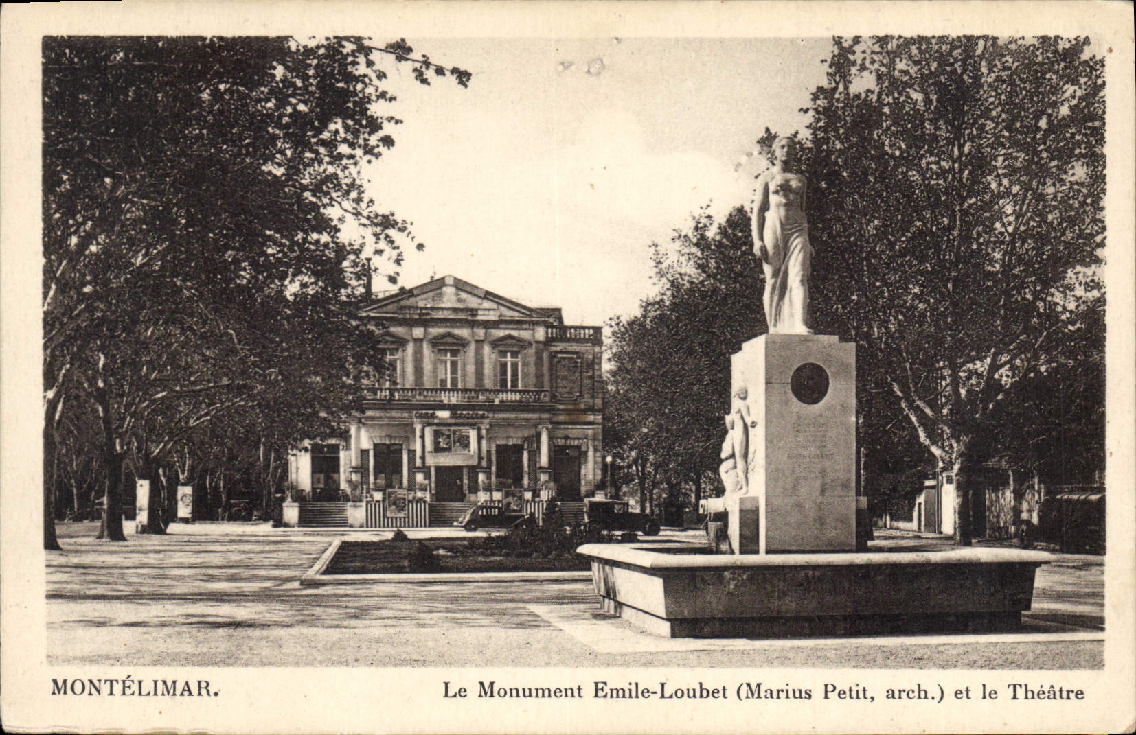 Montélimar — Der Émile-Loubet-Monument (Marius Petit, Architekt) und das Theater