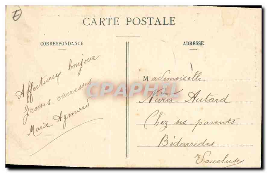Grignan - Château - Sur la Terrasse - Allée de la 2e Cour d'honneur - Tour François Ier — Reverso