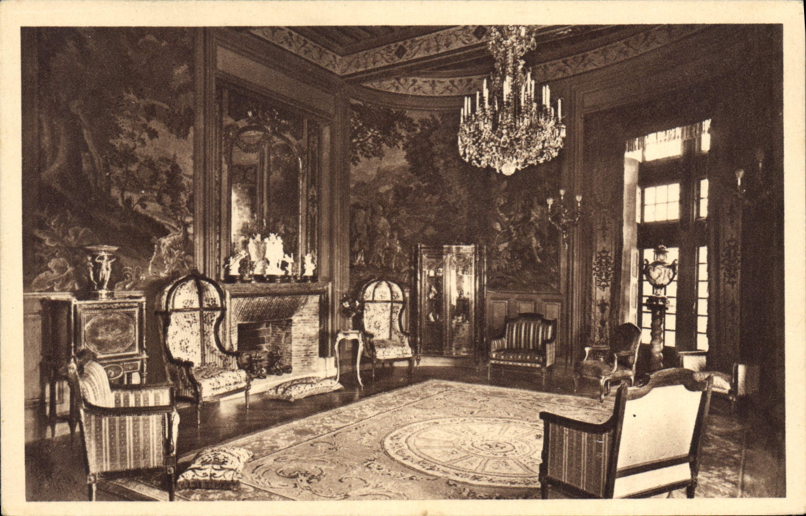 Château de Grignan (Drôme) — Salon de la Reine — Éditions d'art VIZZAVONA, Paris