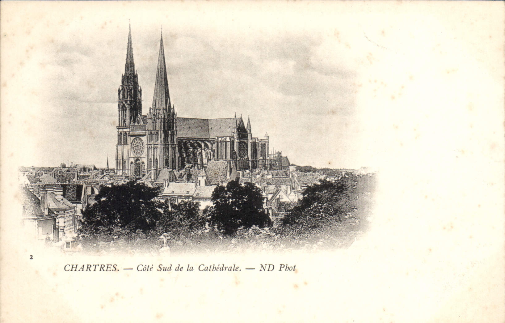 Chartres — Côté Sud de la Cathédrale — ND Phot
