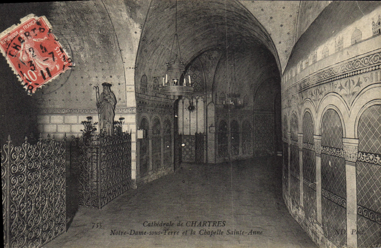 Cathédrale de CHARTRES — Notre-Dame-sous-Terre et la Chapelle Sainte-Anne — ND. Phot.