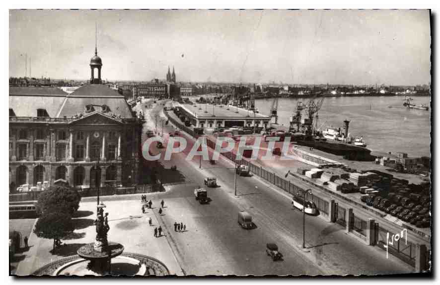 CPM Bordeaux (Gironde) Les Quais et la Bourse