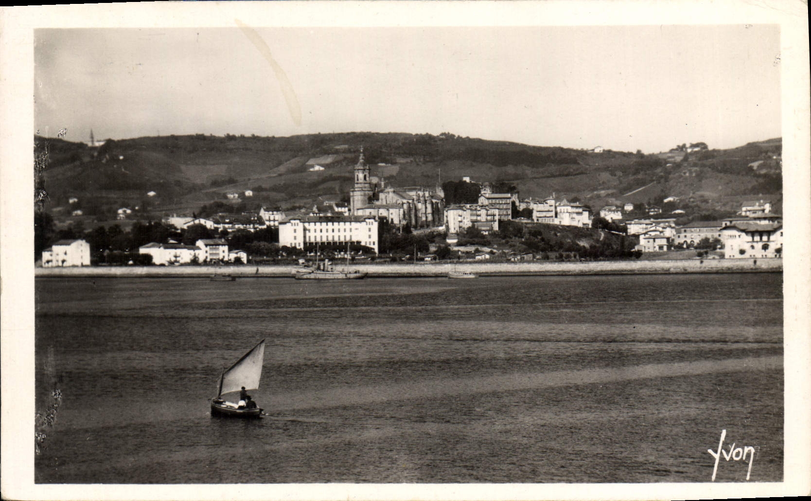 CPA Hendaye Cote Basque Fontarabie et la Bidassoa 