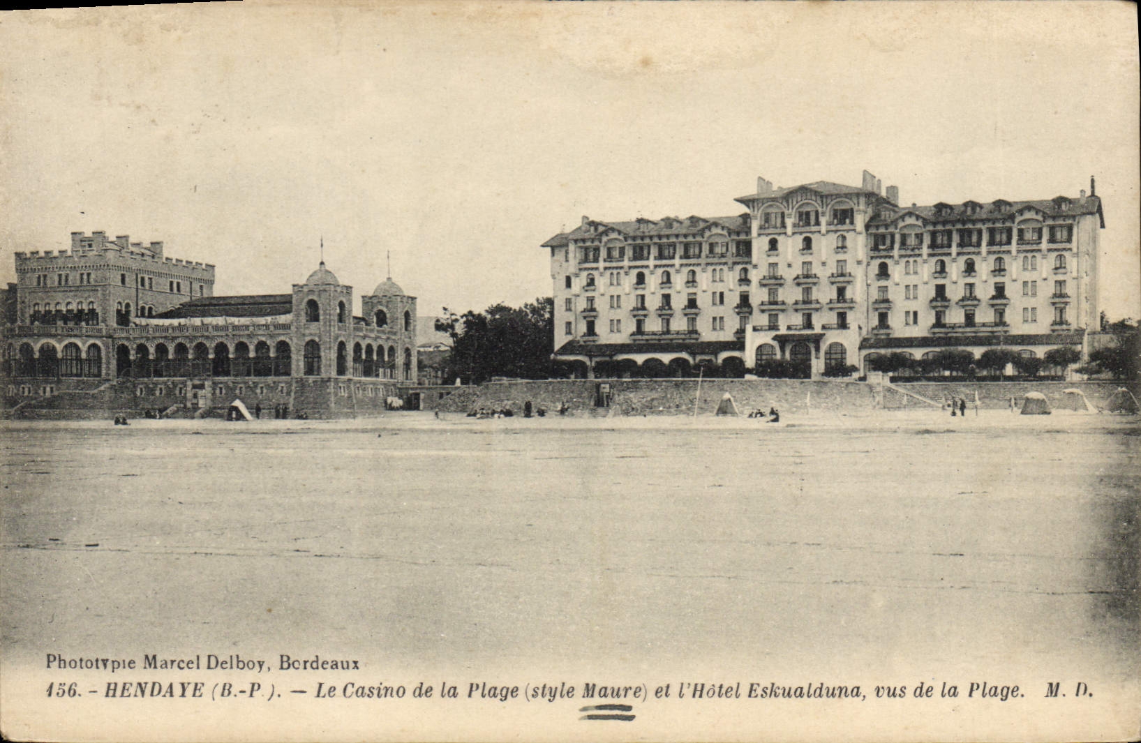 Hendaye — Le Casino de la Plage (style Maure) et l'Hôtel Eskualduna, vus de la Plage — Phototypie Marcel Delboy, Bordeaux, n°456