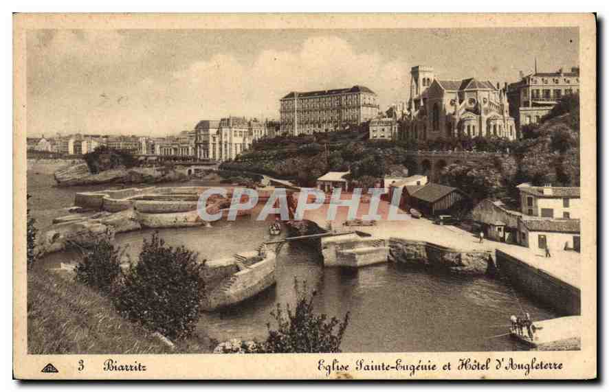 CPA Biarritz Eglise Sainte Eugenie et Hotel d'Angleterre