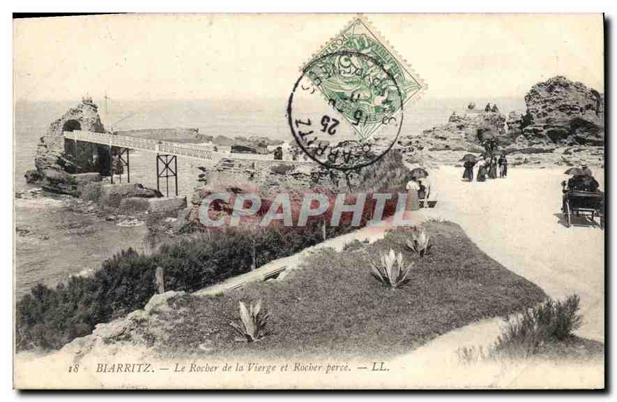 CPA Biarritz Le Rocher de la Vierge et Rocher perce