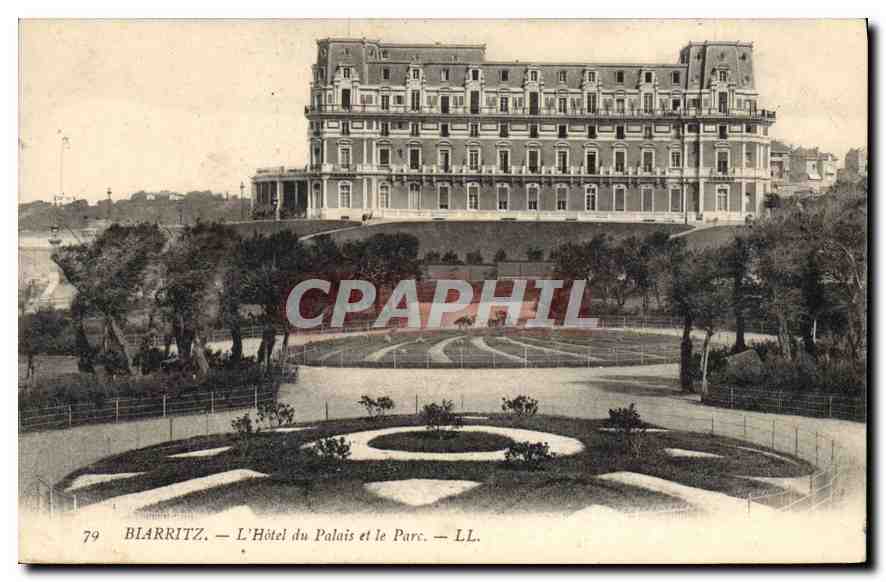 CPA Biarritz L'Hotel du Palais et le Parc